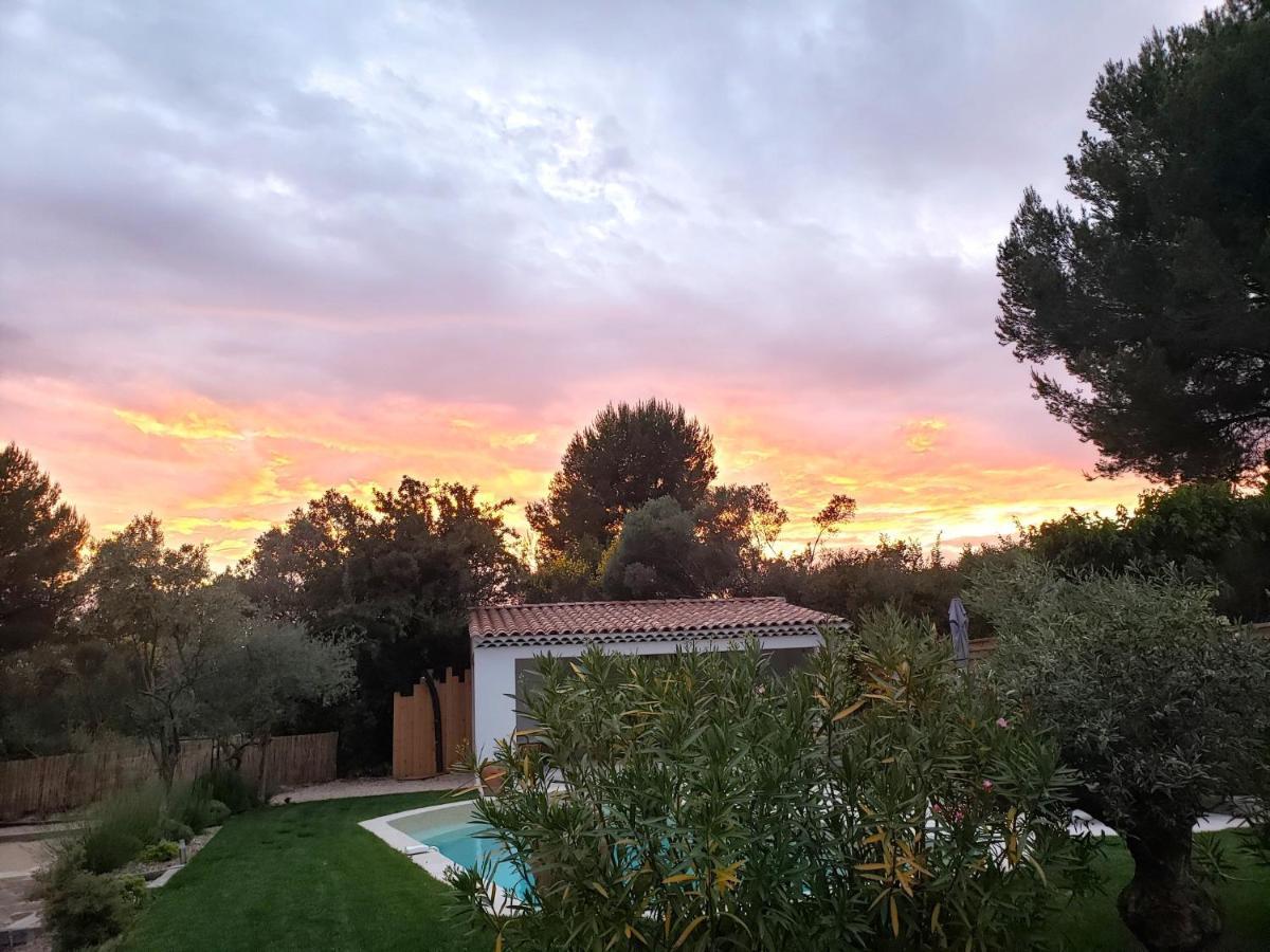 La Bastide D'Alix Bed & Breakfast Éguilles Екстериор снимка